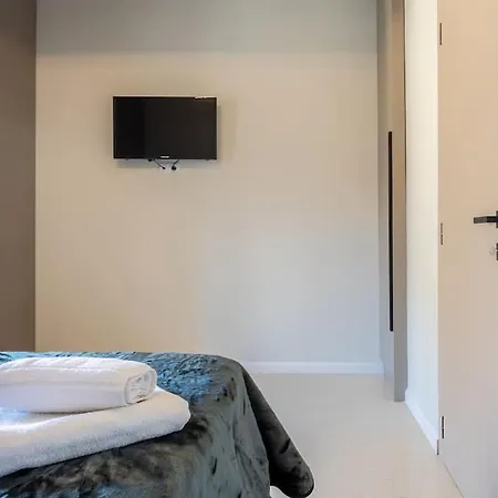 Apartment Out Of Stone - διαμέρισμα 2 υπνοδωματίων -πλατεία δημοκρατίας