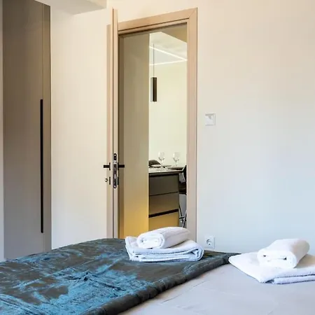Apartment Out Of Stone - διαμέρισμα 2 υπνοδωματίων -πλατεία δημοκρατίας