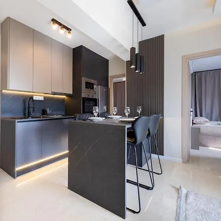 Apartment Out Of Stone - διαμέρισμα 2 υπνοδωματίων -πλατεία δημοκρατίας *