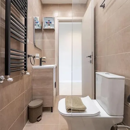 Apartamento Out Of Stone - διαμέρισμα 2 υπνοδωματίων -πλατεία δημοκρατίας Tesalónica