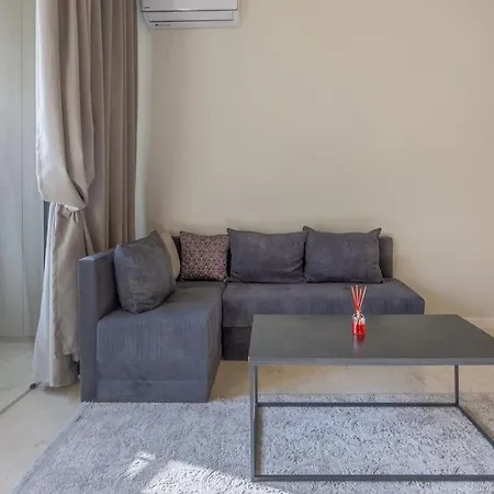 Apartamento Out Of Stone - διαμέρισμα 2 υπνοδωματίων -πλατεία δημοκρατίας Tesalónica